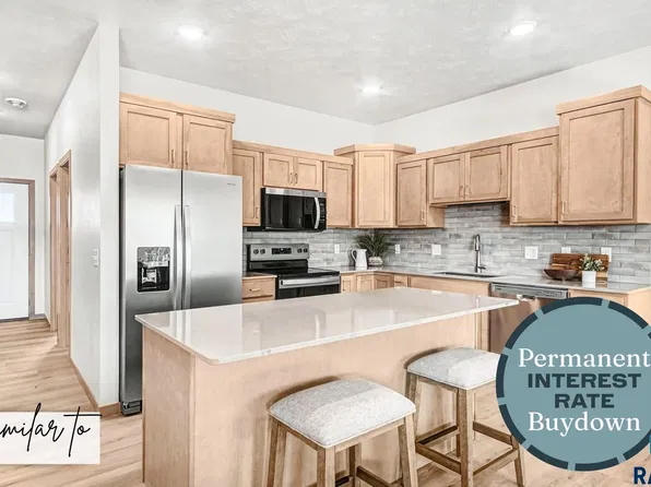 8006 E Marana St, Sioux Falls, SD 57110