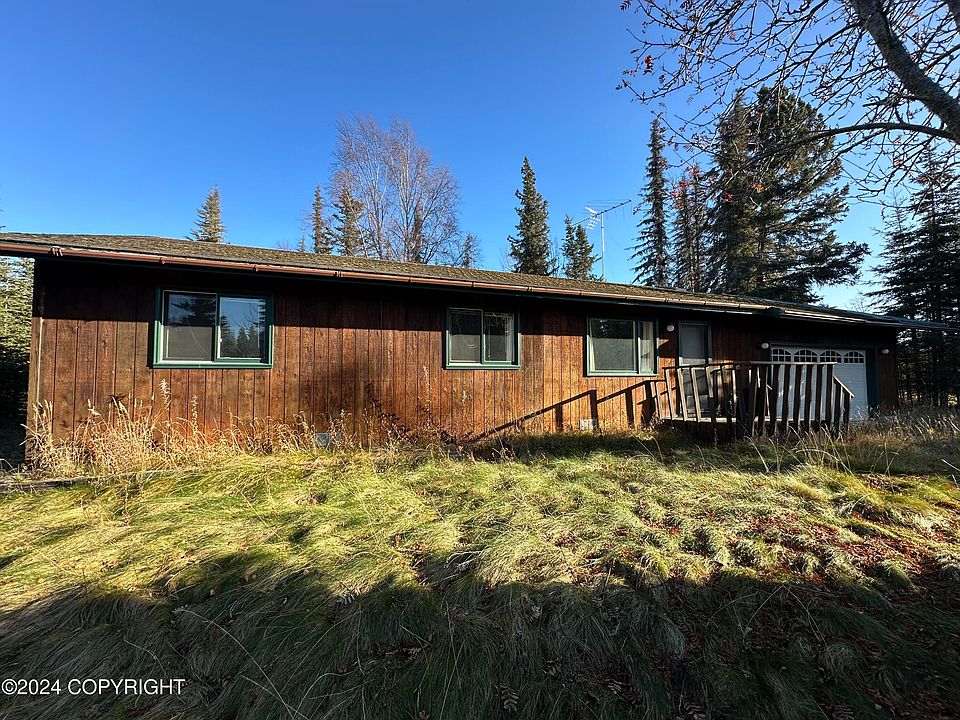 2nd image of 36732 Woodside Ln