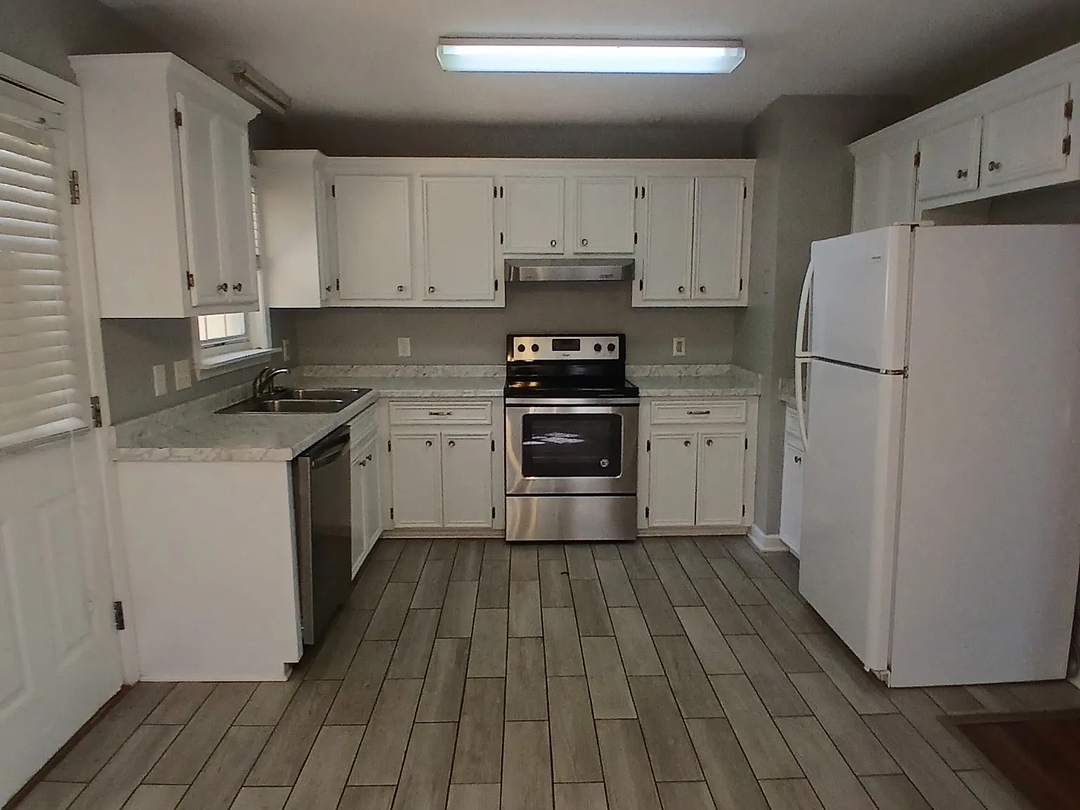 4017 Hickory St — Photo 2