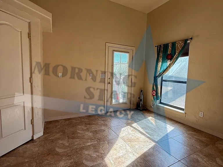 4648 Mesa Rico Dr — Photo 13