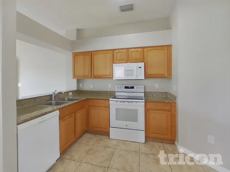 3418 Thistledown Ln — Photo 4