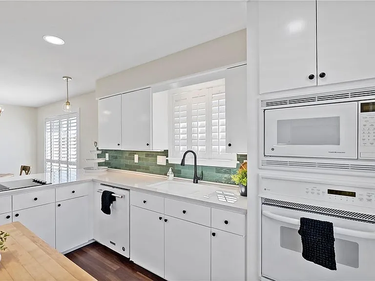 3705 Old Oaks Dr — Photo 9