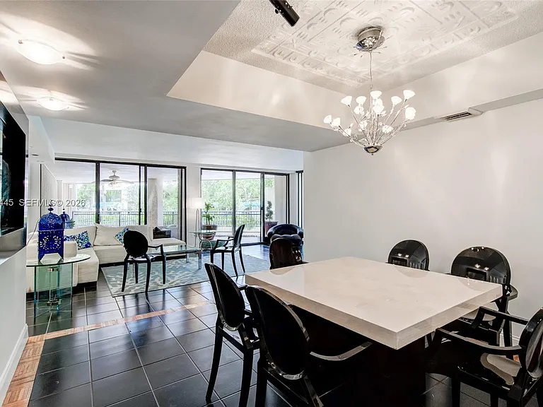 2901 S Bayshore Dr #2G — Photo 4