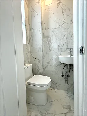 Sold by Certa Realty, Inc | media 8