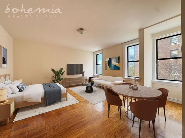 910 Riverside Drive image 1 of 7