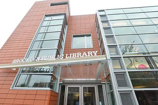 Sold by ListingMule LLC | media 39