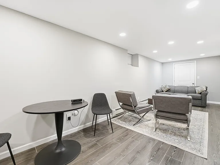 279 Ridgewood Ave #G — Photo 9