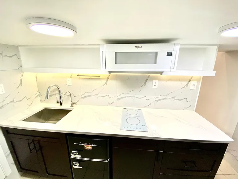 1823 Spring Garden St #1 — Photo 17