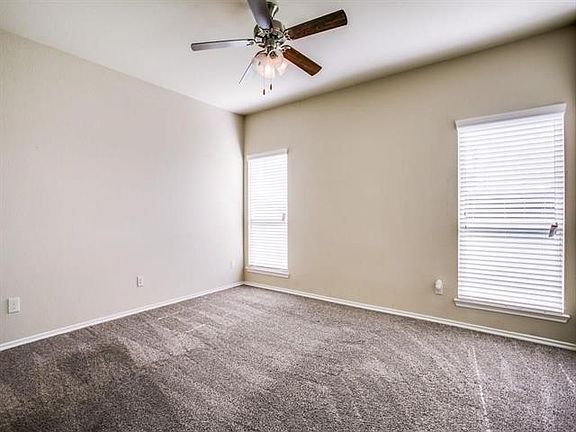 5th image of 1321 Silver Ln