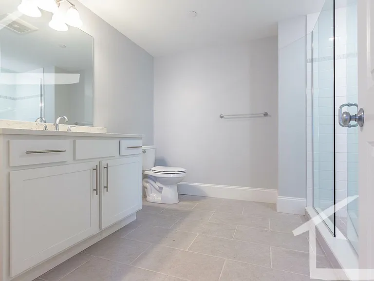 124 Kenrick St #3E — Photo 4