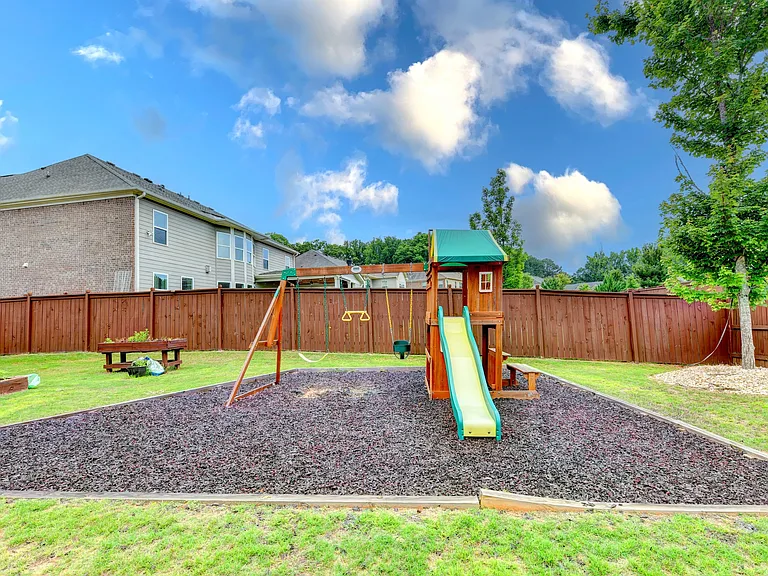 6035 Ashborough Park — Photo 76