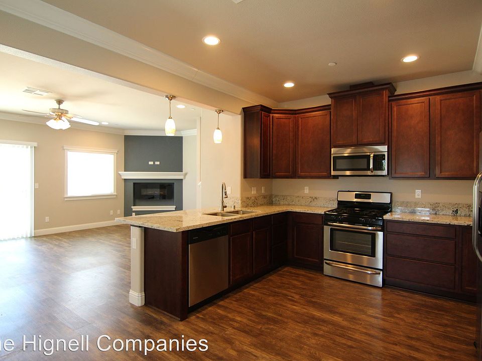 1st image of 2601 Sapphire Ln Unit 4