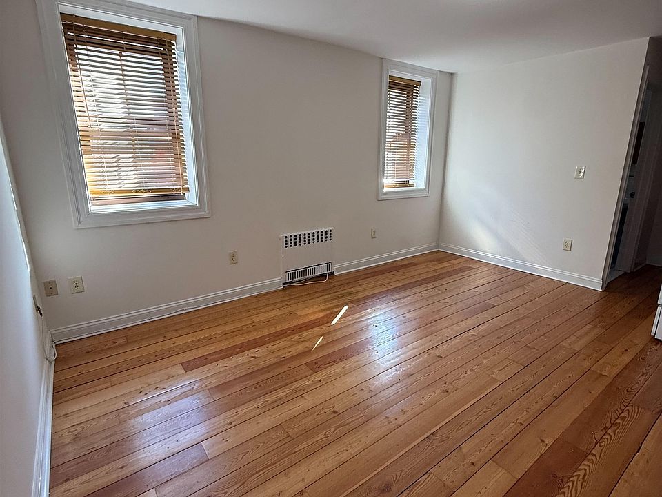 1st image of 800 Bloomfield St #G