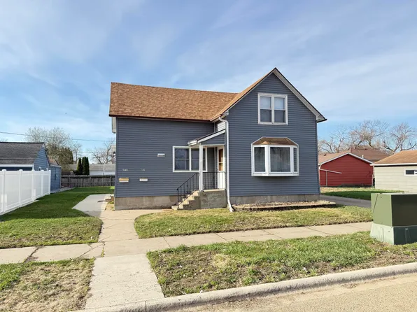 514 4th Ave NE, Aberdeen, SD 57401