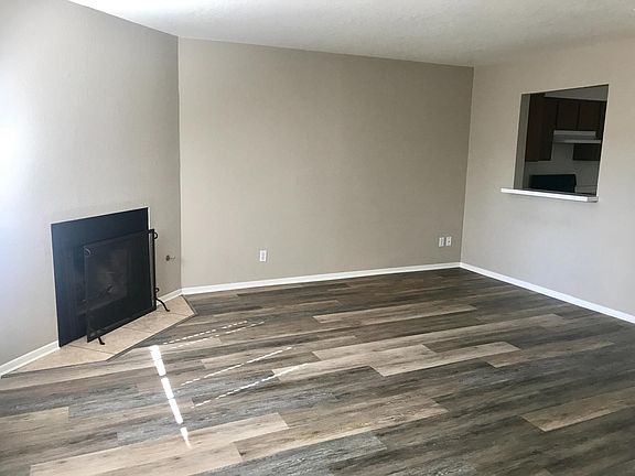 3rd image of 622 W Pedregosa St APT B