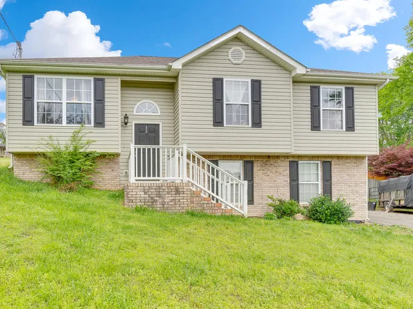 125 Golden Oaks Dr, Ringgold, GA 30736