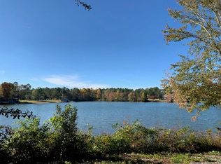 31 Sandhammock Lake Rd, Tifton, GA 31793