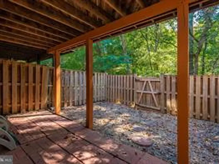 13118 Shamrock Glen Dr — Photo 42