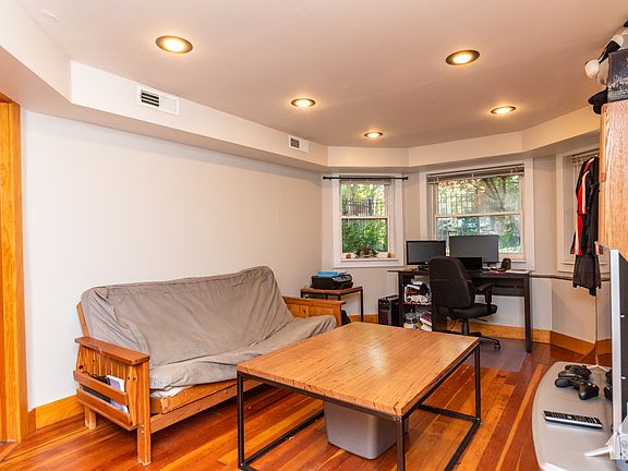 5th image of 2711 N Lawndale Ave #G