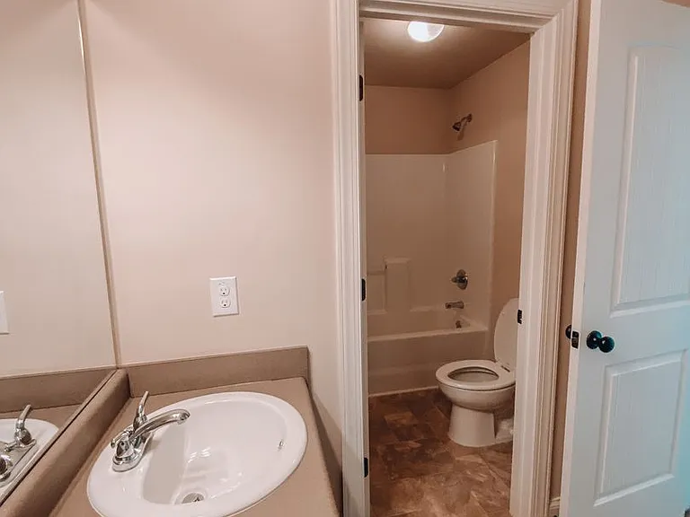 1532 Middleton Dr — Photo 20