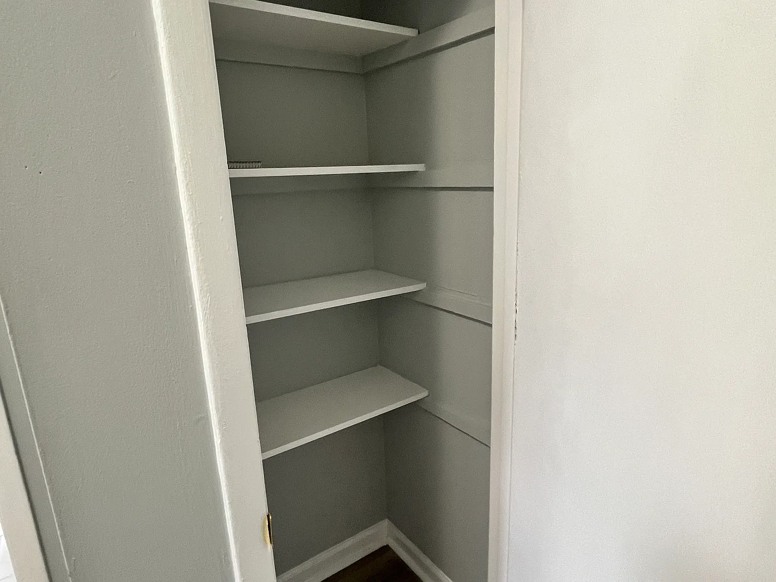 3 bed, 600 sqft, $2,900 — Photo 2