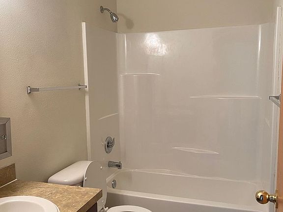 5th image of 4016 84th St E Unit 5D