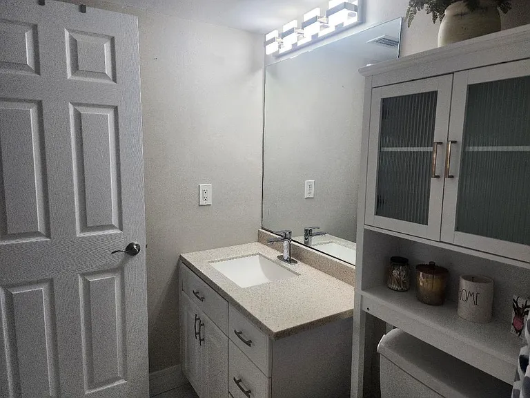 1003 S Bayshore Blvd #202 — Photo 16