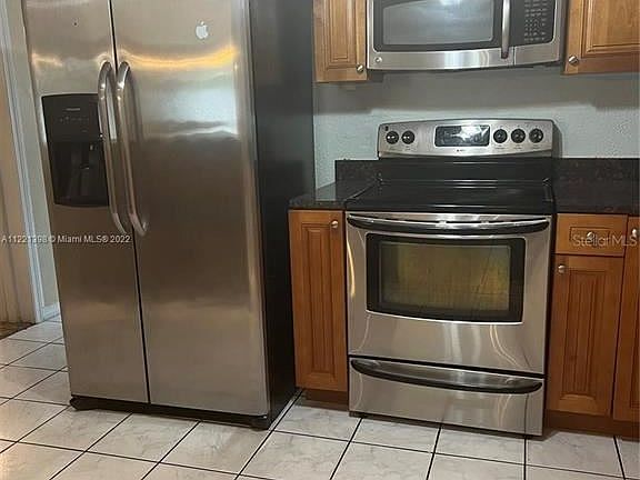 4th image of 6022R W Larmon St