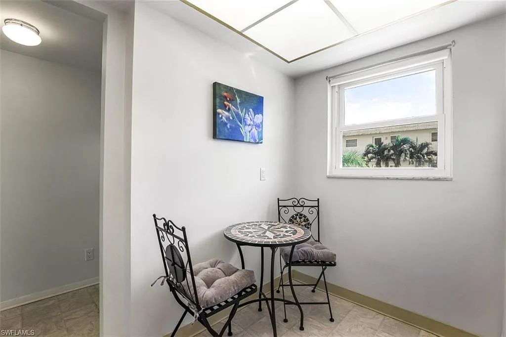 2 bed, 2.0 bath, 1000 sqft, $5,000 — Photo 4