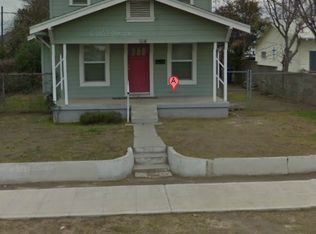 1018 P St, Sanger, CA 93657