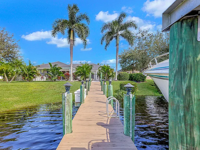 7186 SW Quiet River Ct — Photo 33