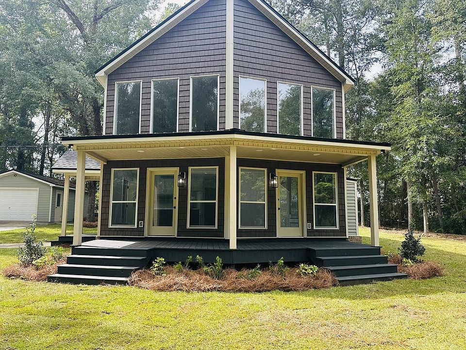 1st image of 906 Early Walden Rd