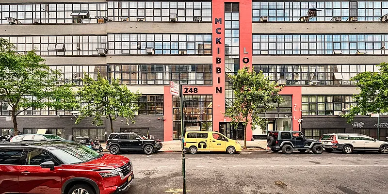 Rented by Deegan Management I Co., LLC | media 21