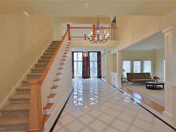 2nd image of 29289 Regency Cir