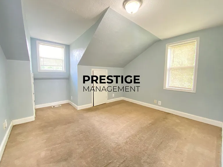 7709 W Taft St #3 — Photo 8