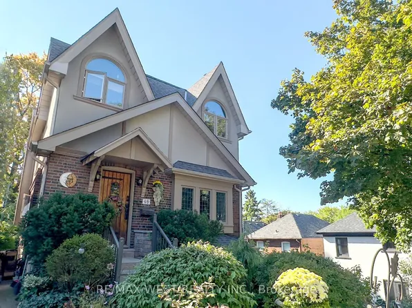69 Mayfield Ave, Toronto, ON M6S 1K4