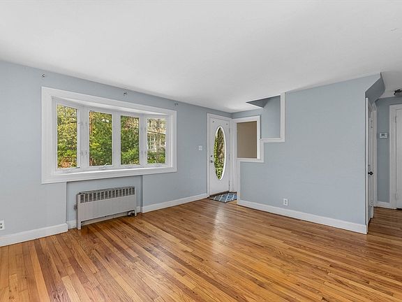 5th image of 42 Stoughton Rd