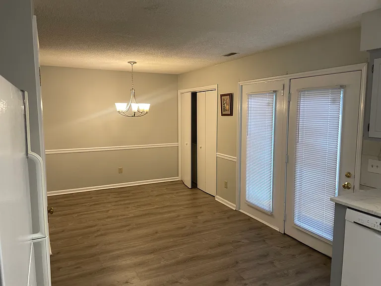 4314 Hunters Club Dr — Photo 11