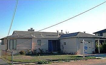 2nd image of 804 Larchmont Dr