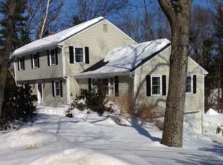 32 Averill St, Topsfield, MA 01983