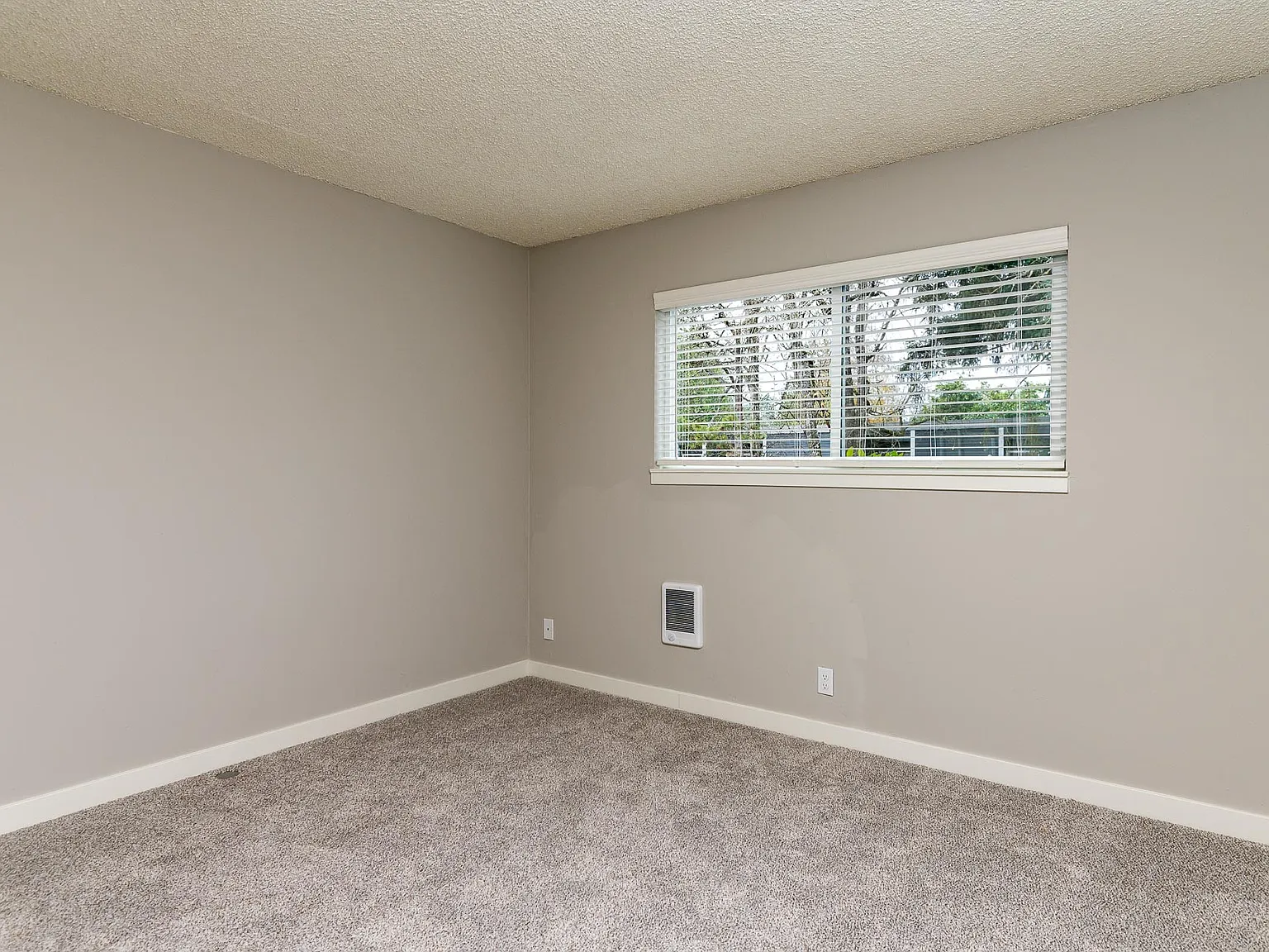 The Hideaway — Photo 4