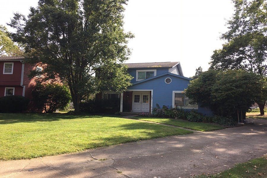 1st image of 761 Plymouth Pl