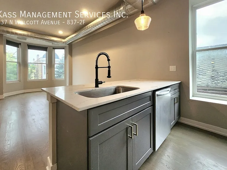 837 N Wolcott Ave #2F — Photo 9