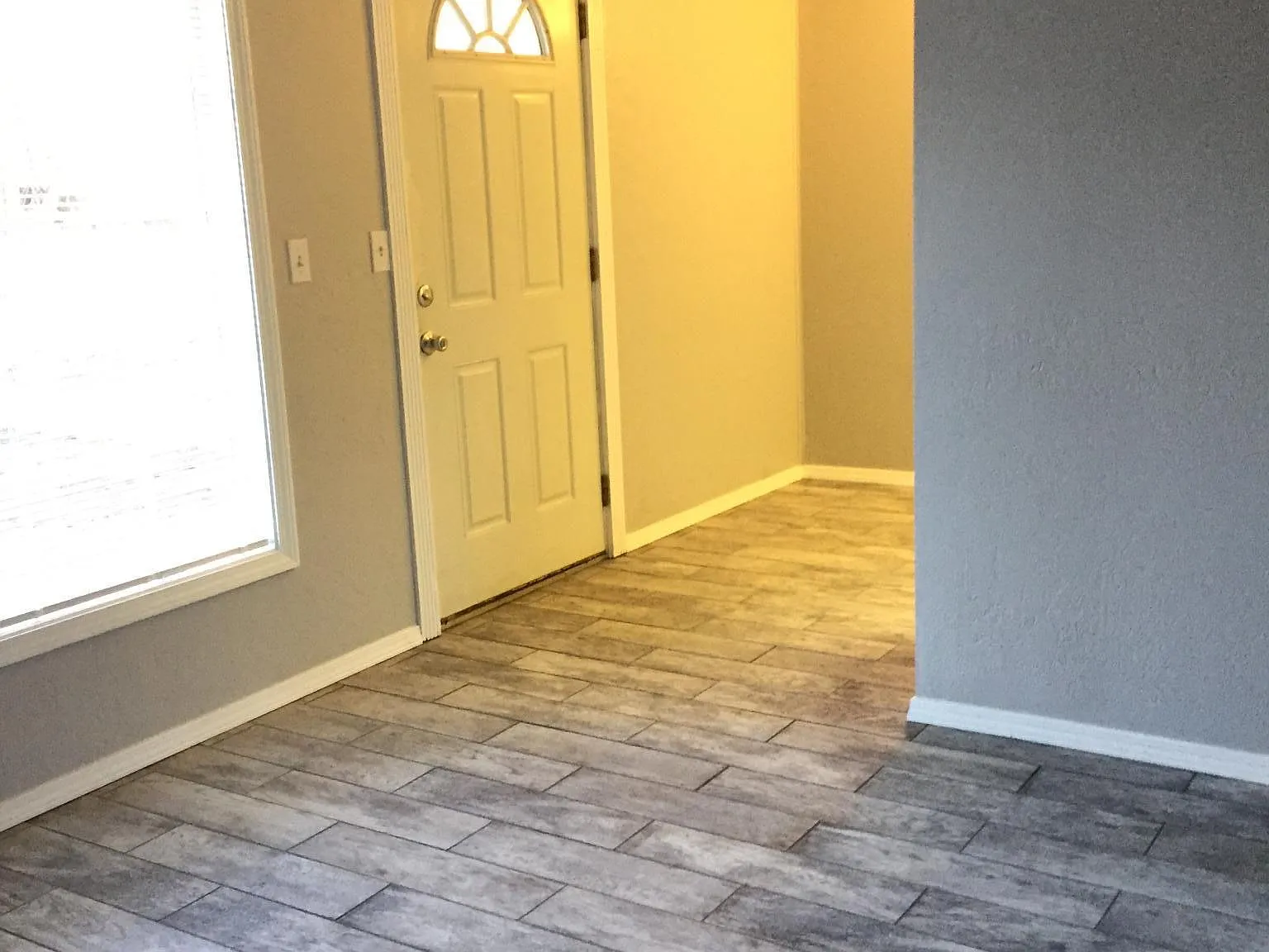 1 bed, 420 sqft, $1,195 — Photo 2