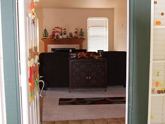 3rd image of 774 Jonquil Dr
