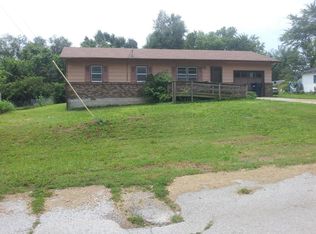 511 Sherman Ave, Neosho, MO 64850