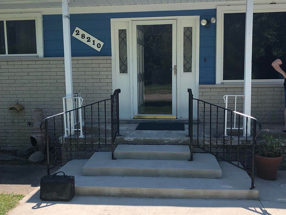 1st image of 28210 Vandy St