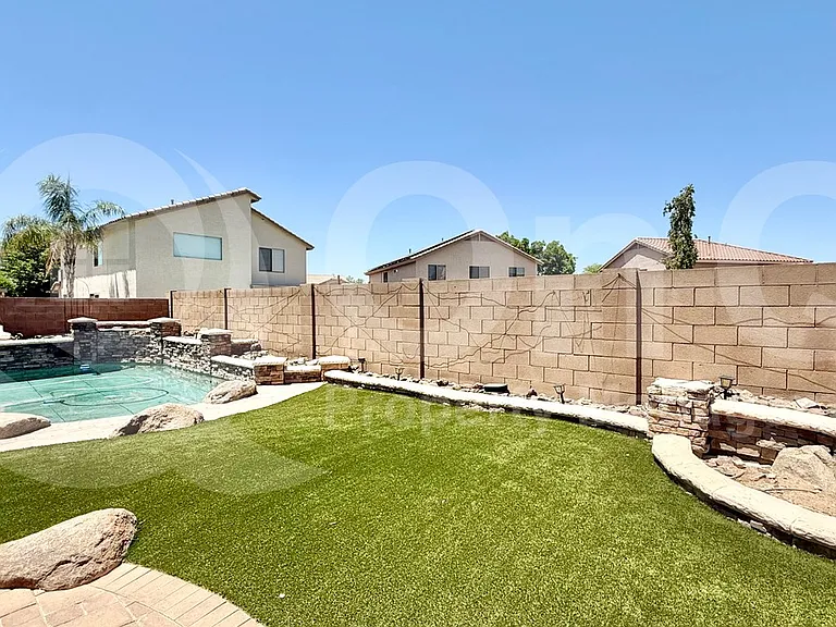 25828 N 67th Dr — Photo 26