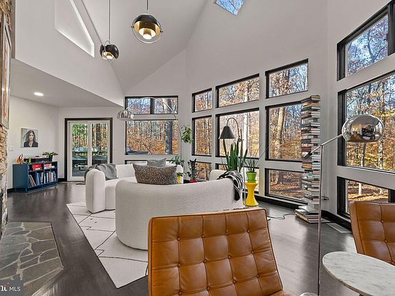 5th image of 9512 White Spring Way