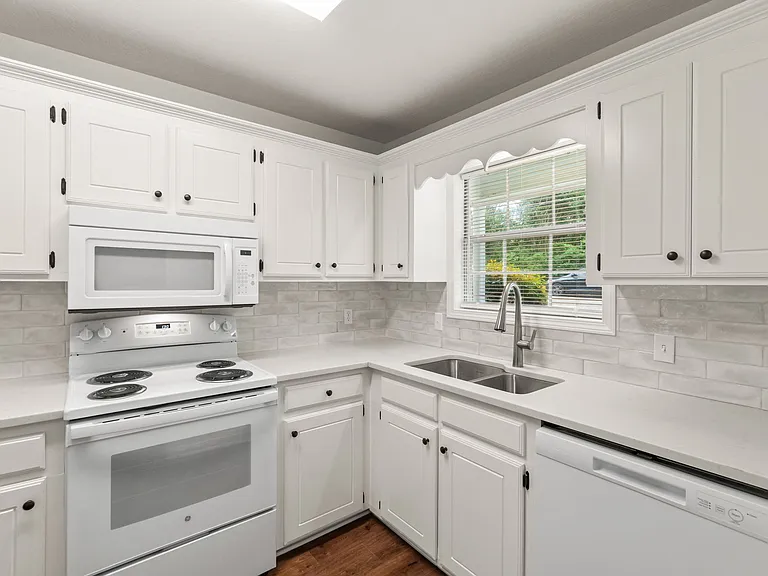 44 Griffith Rd #2 — Photo 6